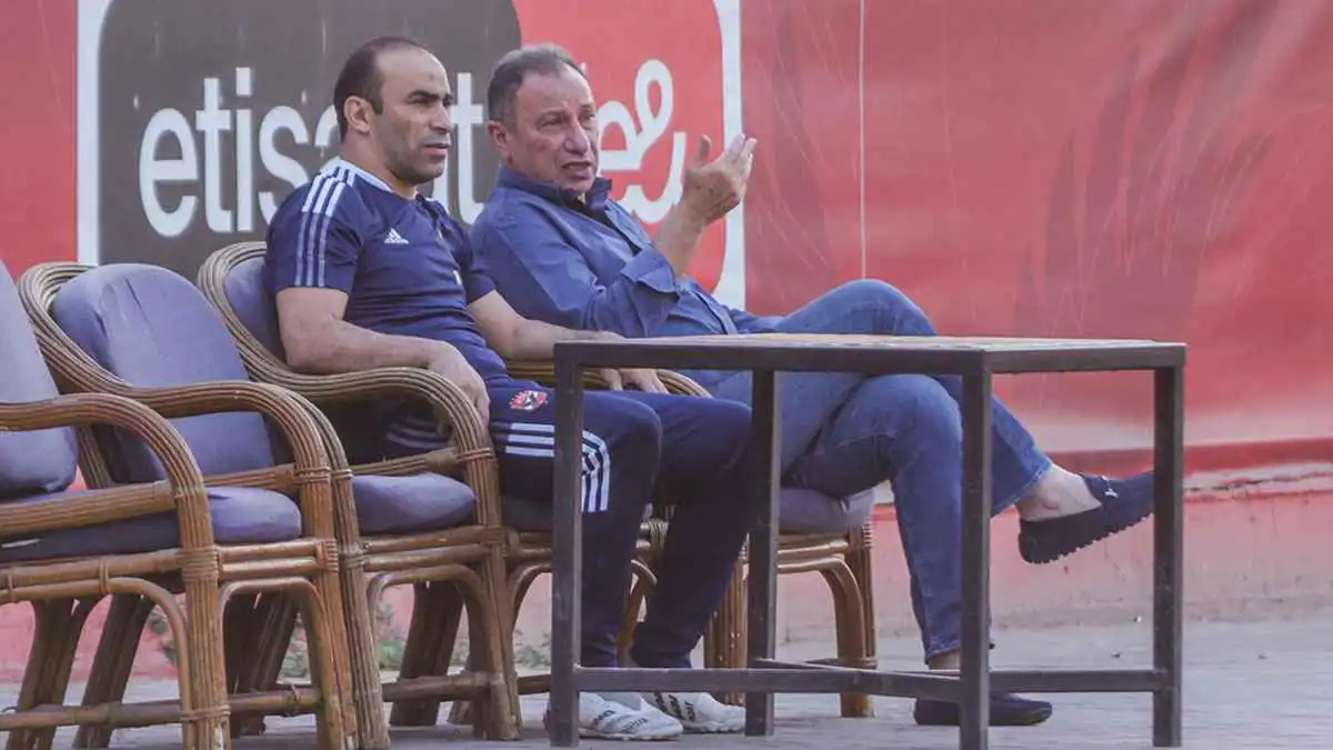 بالأسماء.. صفقات الأهلي تفجّر أول خلاف بين الخطيب وسيد عبد الحفيظ