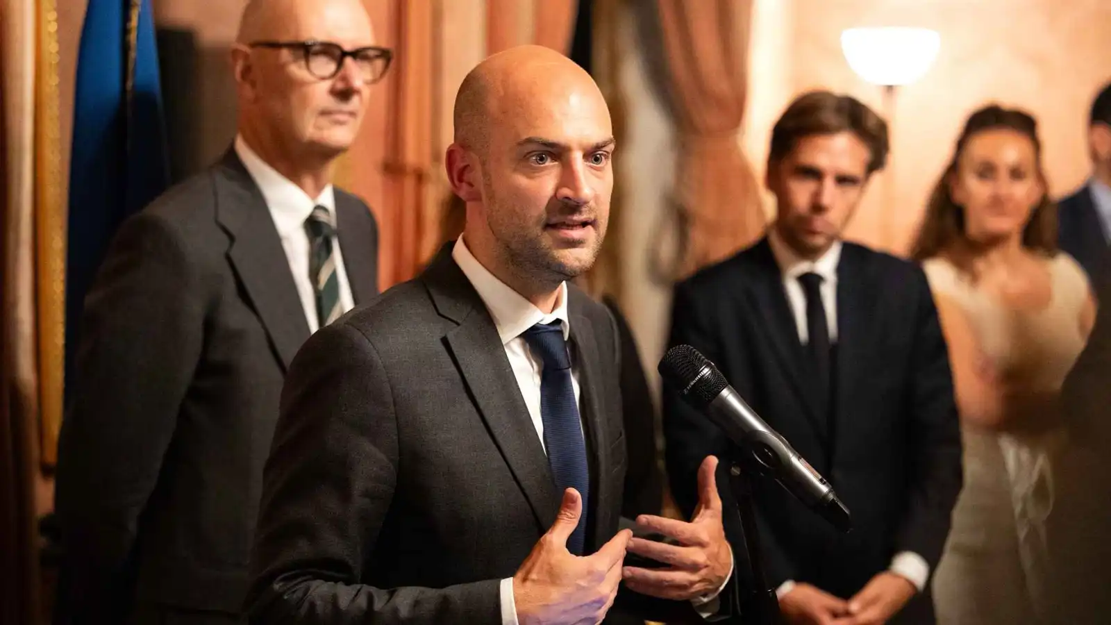 فرنسا: إيران قوة "مزعزعة للاستقرار" في الشرق الأوسط وأوروبا