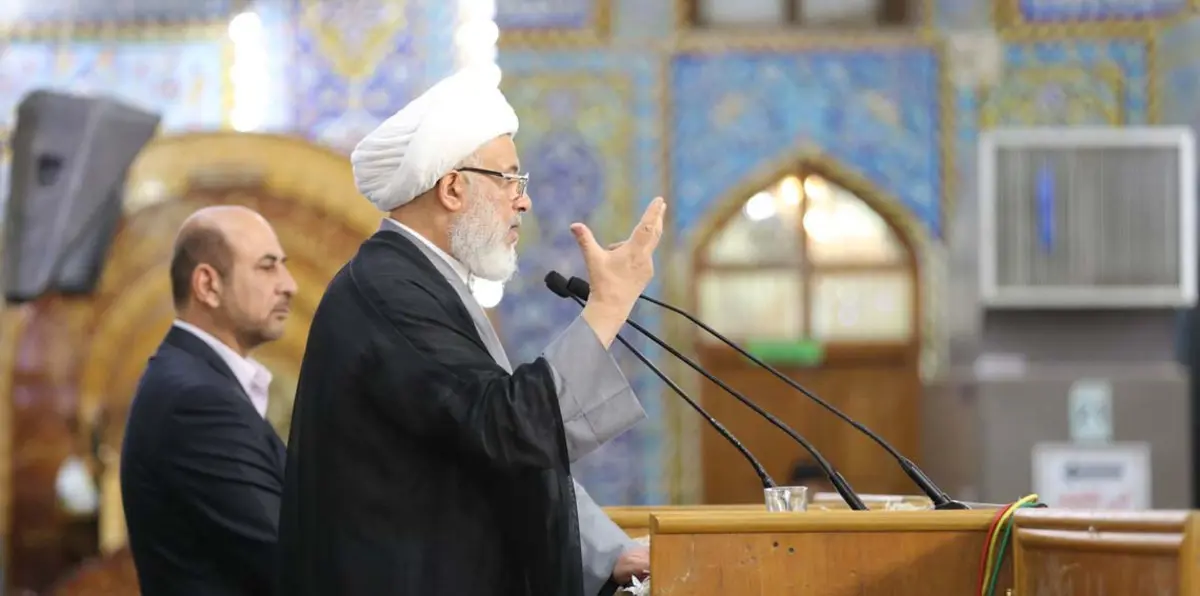 مرجع شيعي بارز يهاجم الحكومة العراقية الجديدة