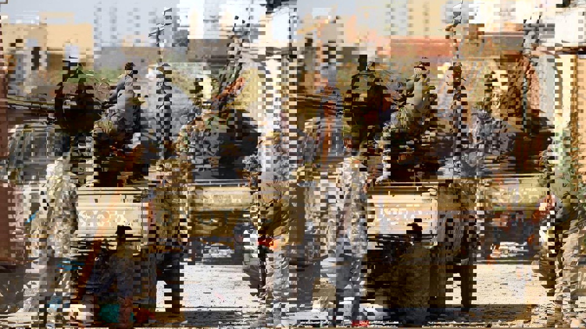 بعد اشتباكات مسلحة.. تجدد عمليات الاعتقال والتصفيات بين عناصر ميليشيا حكومة الوفاق‎‎ الليبية