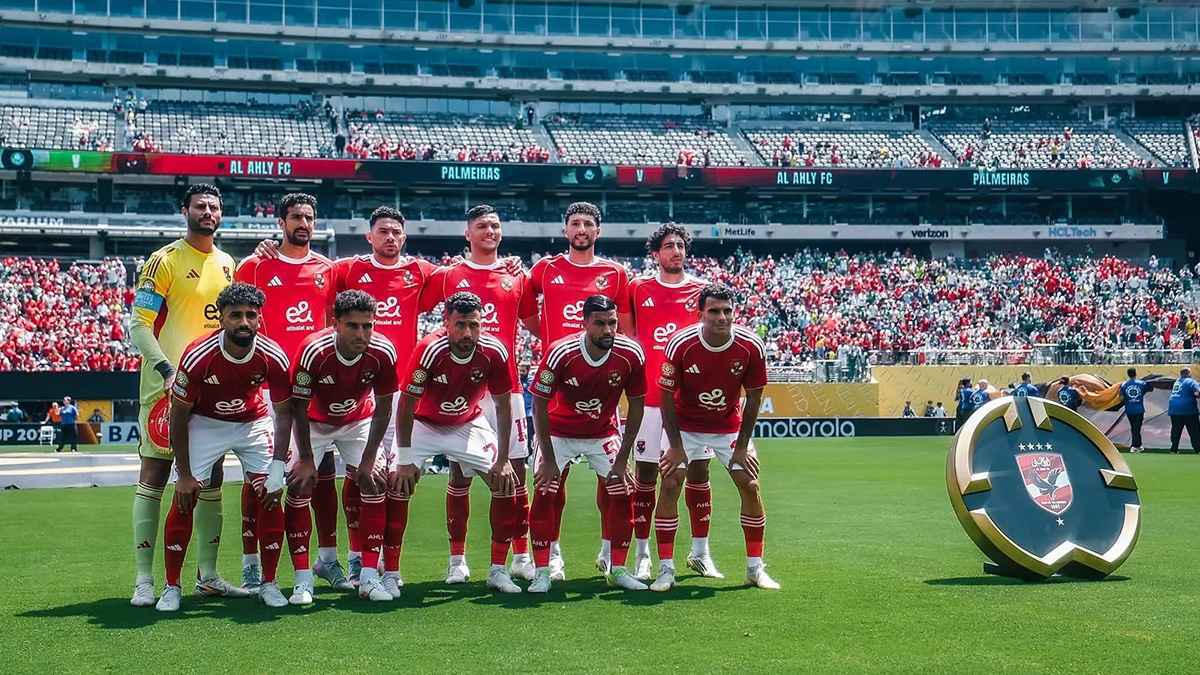 نجم الأهلي المصري يغيب عن لقاء بورتو