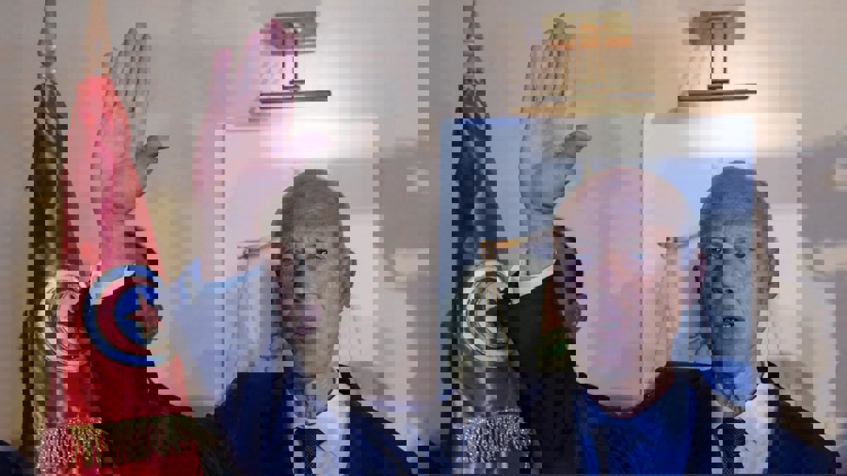 التونسيون يترقبون.. ماذا سيقول قيس سعيد بعد 100 يوم من الحكم؟