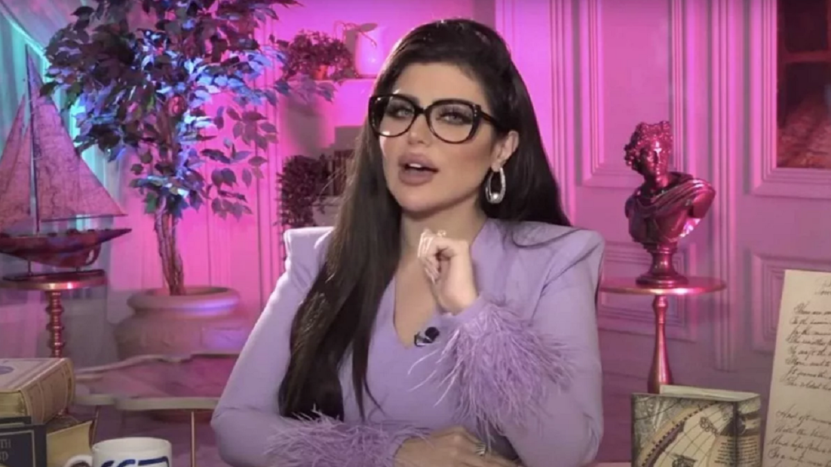حليمة بولند: هدية مركز صباح الأحمد كانت إعلانا غير مدفوع.. وأنا "ملكة الشو"
