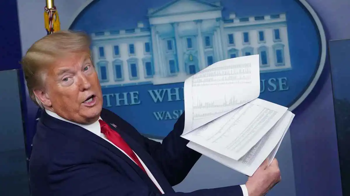 ترامب يتحدى صحفيين بالتفوق عليه بالاختبارات العقلية