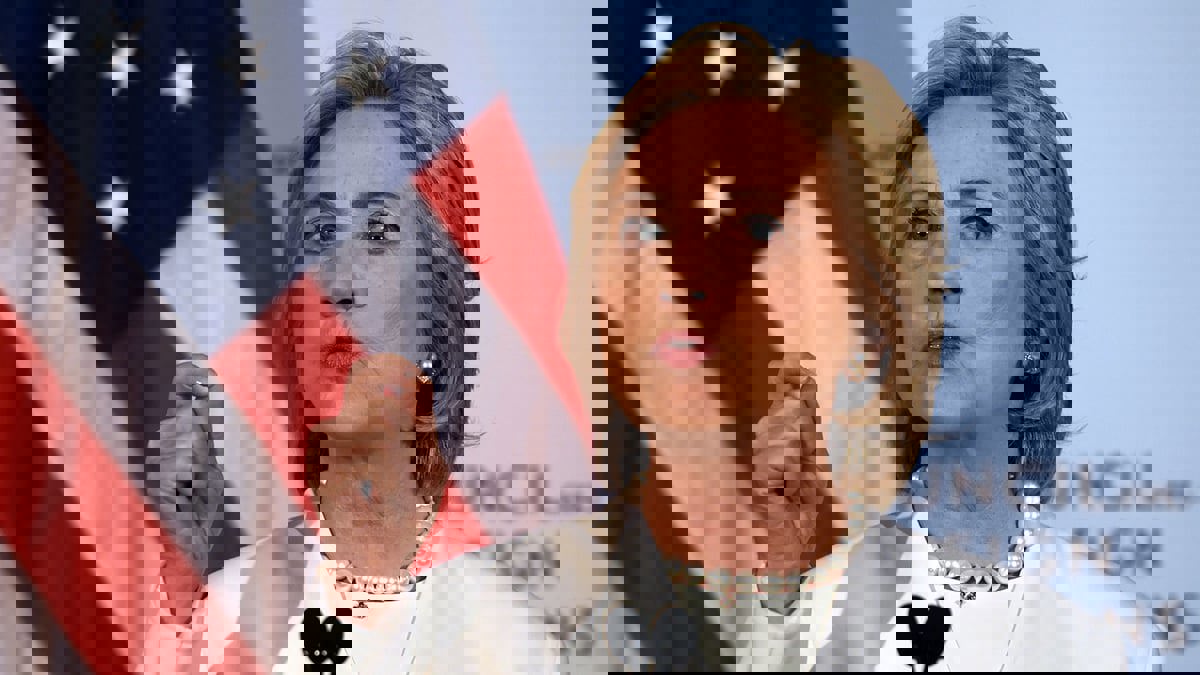 هيلاري كلينتون لرئيسة وزراء فنلندا: "استمري بالرقص"