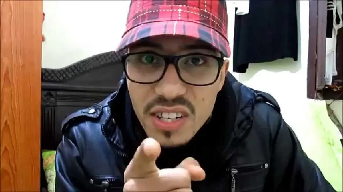 المغرب .. اتهام "مول الكاسكيطة" بالإساءة للملك محمد السادس