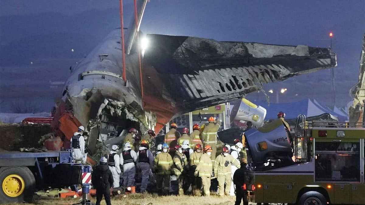 أحد الناجيَين من الطائرة الكورية ينطق كلماته الأولى