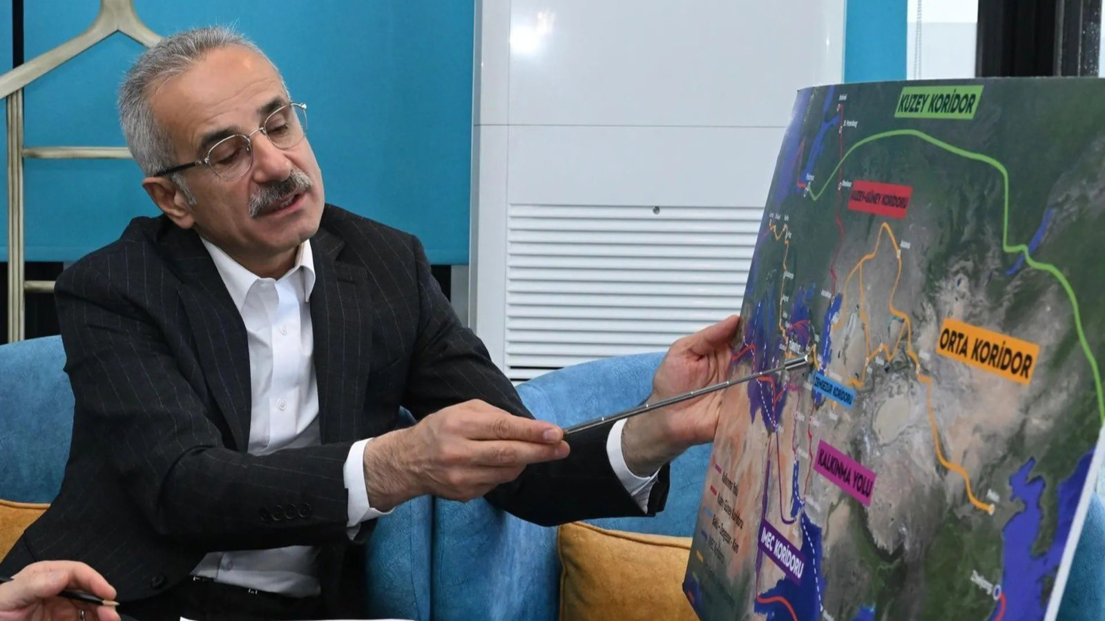 محادثات متقدمة بين أنقرة ودمشق بشأن تطوير المعابر الحدودية