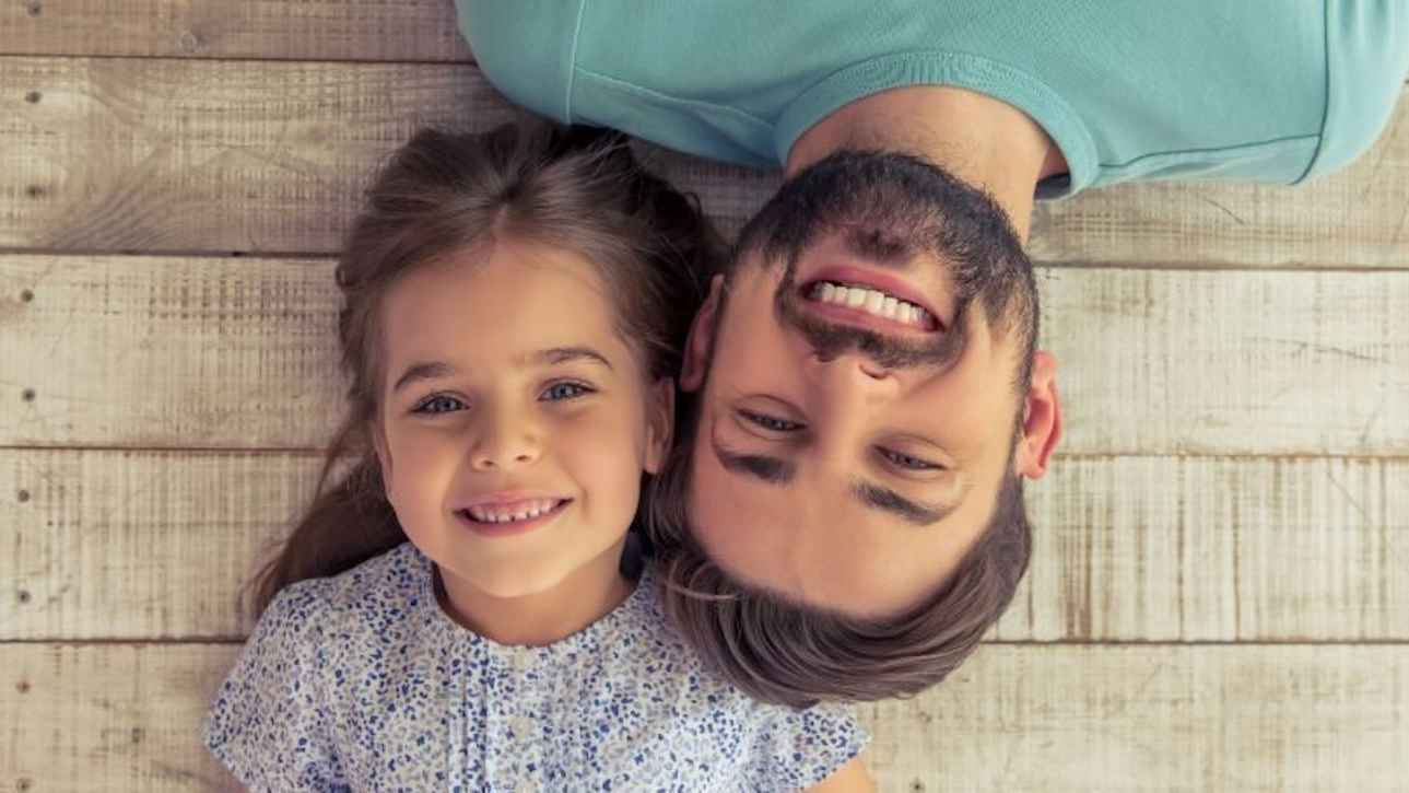 قاعدة "30/30".. حيلة ذكية لراحة الوالدين أثناء عطلة الأطفال (فيديو)