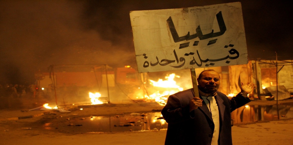 قبيلة القذافي تدعو إلى "لمّ الشمل" وتحذر من تقسيم ليبيا