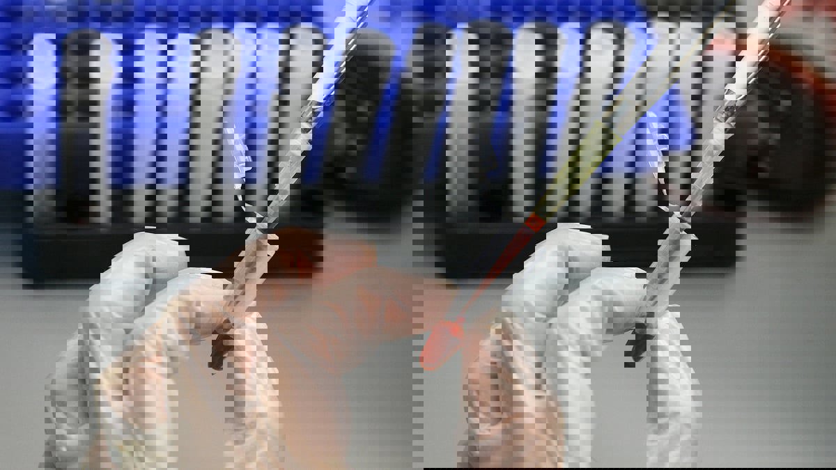 تطوير لقاح مرشح يمنع فيروس الإيدز من دخول الجسم