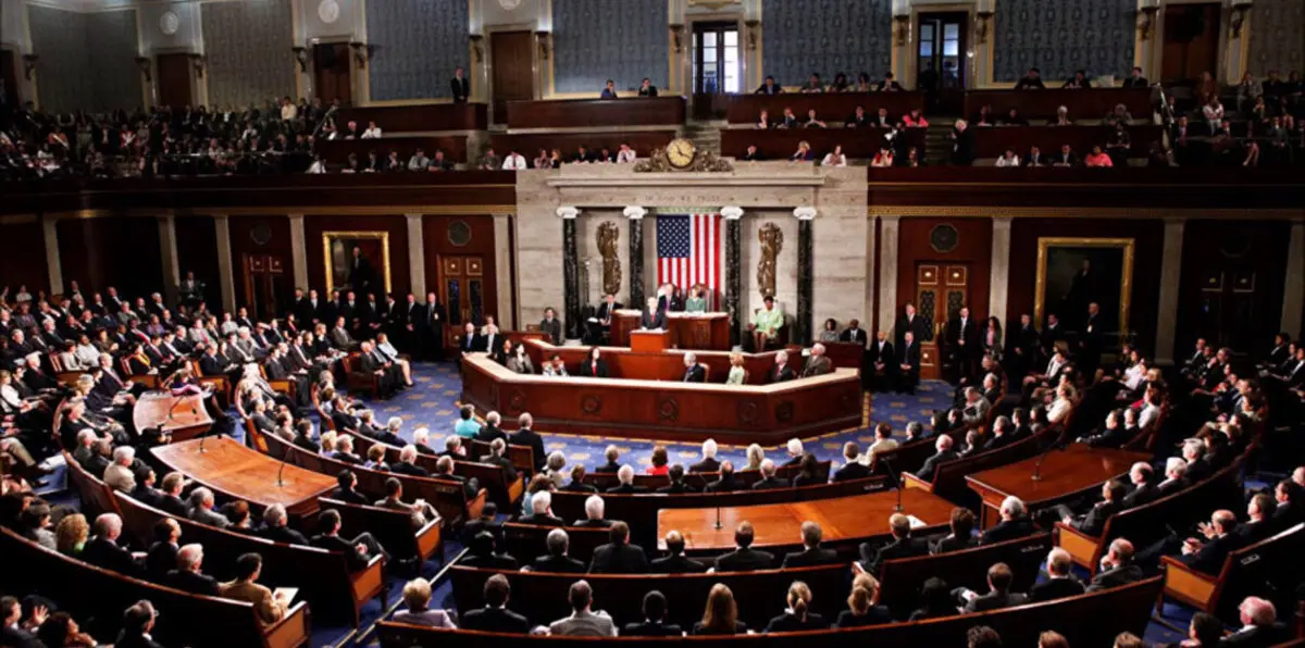 جيمس كومي: ترامب أقالني لتقويض تحقيق (إف.بي.آي) بشأن روسيا