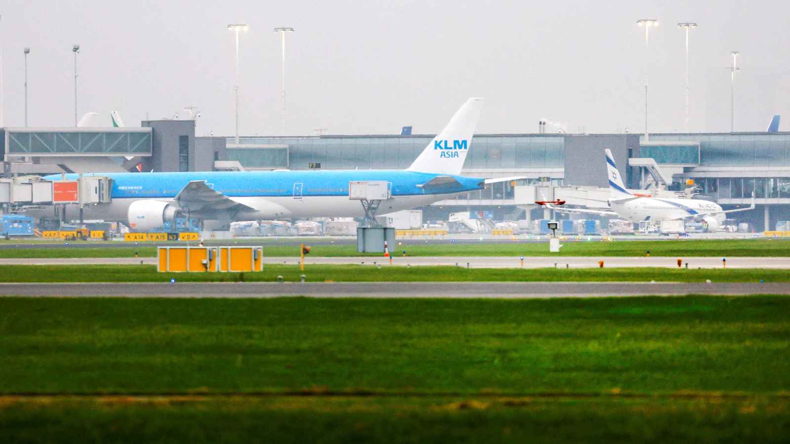 بعد أحداث أمستردام.. فتوى يهودية لتسيير رحلات استثنائية إلى هولندا