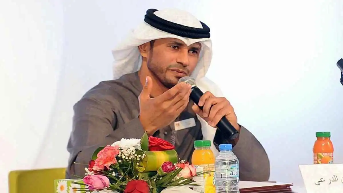 بعد صراع مع المرض.. وفاة الشاعر الإماراتي حمدان بن صروخ الدرعي