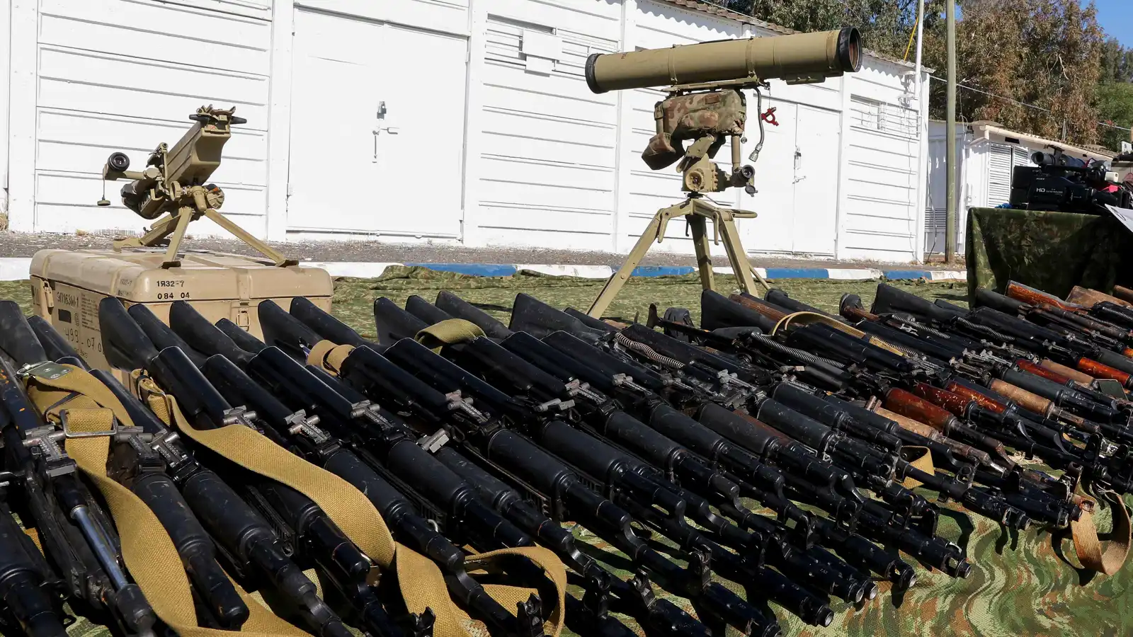 مصادر لـ"إرم نيوز": حزب الله سيوقع على نهايته إذا ساند طهران ضد أمريكا