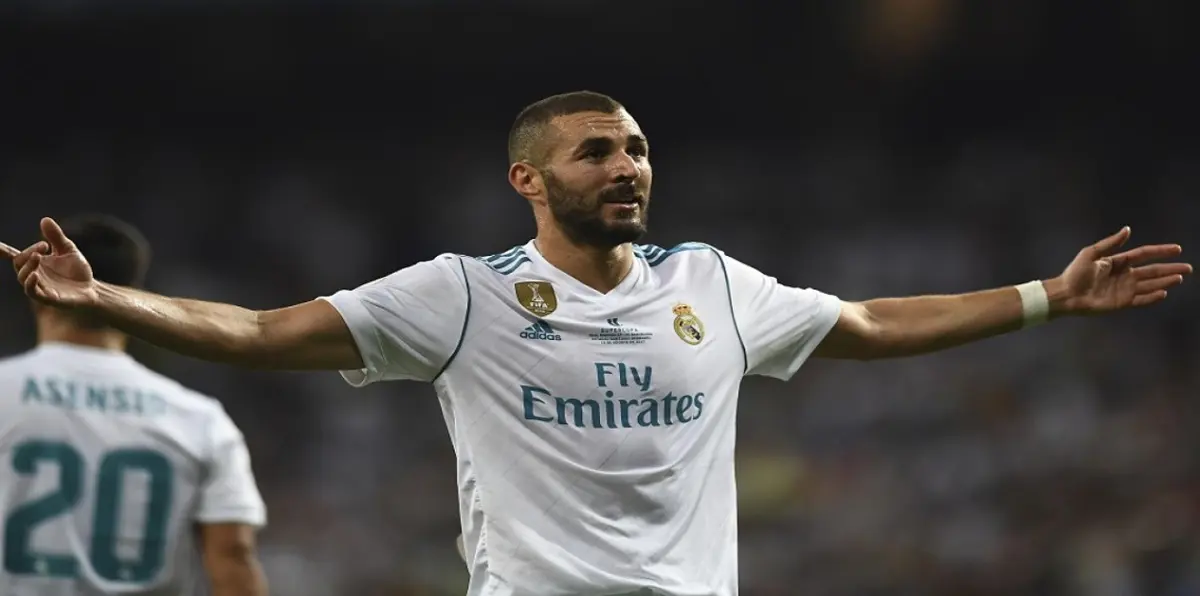 تقارير.. نابولي يعرض 45 مليون يورو لضم كريم بنزيما