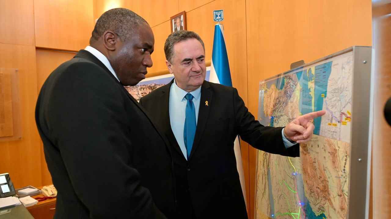 وزير خارجية إسرائيل يبلغ نظيره البريطاني بقرب انتهاء الهجوم على لبنان