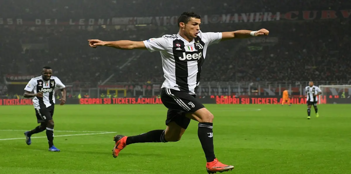 رونالدو وماندزوكيتش يقودان يوفنتوس إلى فوز غالٍ على ميلان (فيديو)