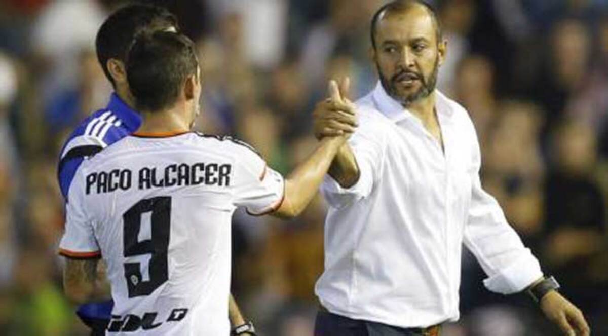 فالنسيا يمدد عقد مدربه نونو حتى 2018