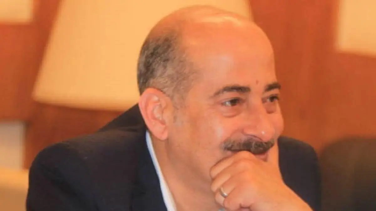 من هو وليد عرفات الذي أطاح بفرج عامر في انتخابات سموحة؟