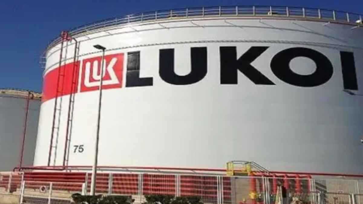 "لوك أويل" الروسية تعلن حالة القوة القاهرة في حقل غرب القرنة العراقي