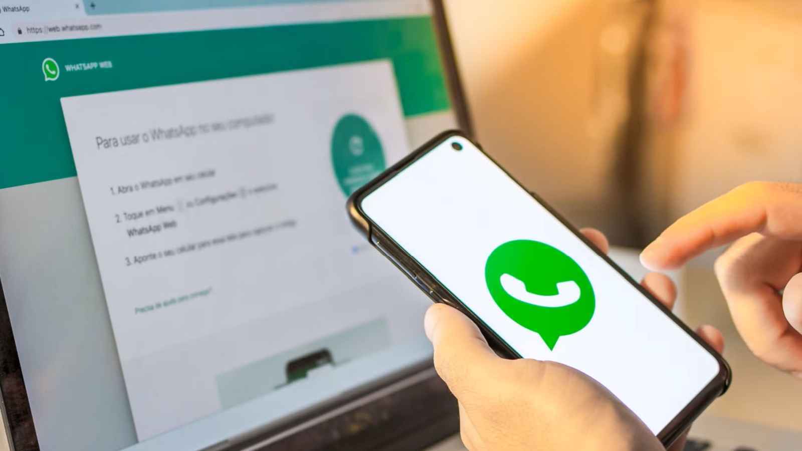 كيف يوازن "واتساب" بين ميزات الذكاء الاصطناعي والخصوصية؟