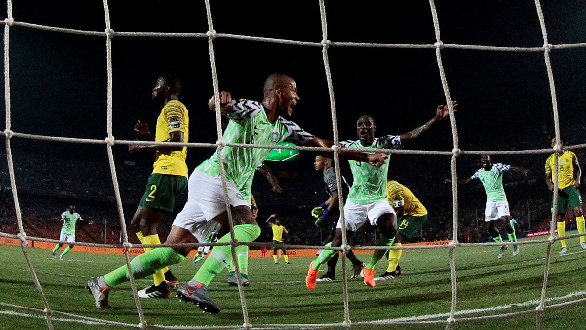 مدرب نيجيريا: منتخب الجزائر لم يعد ضعيفًا ولا كثير الأخطاء