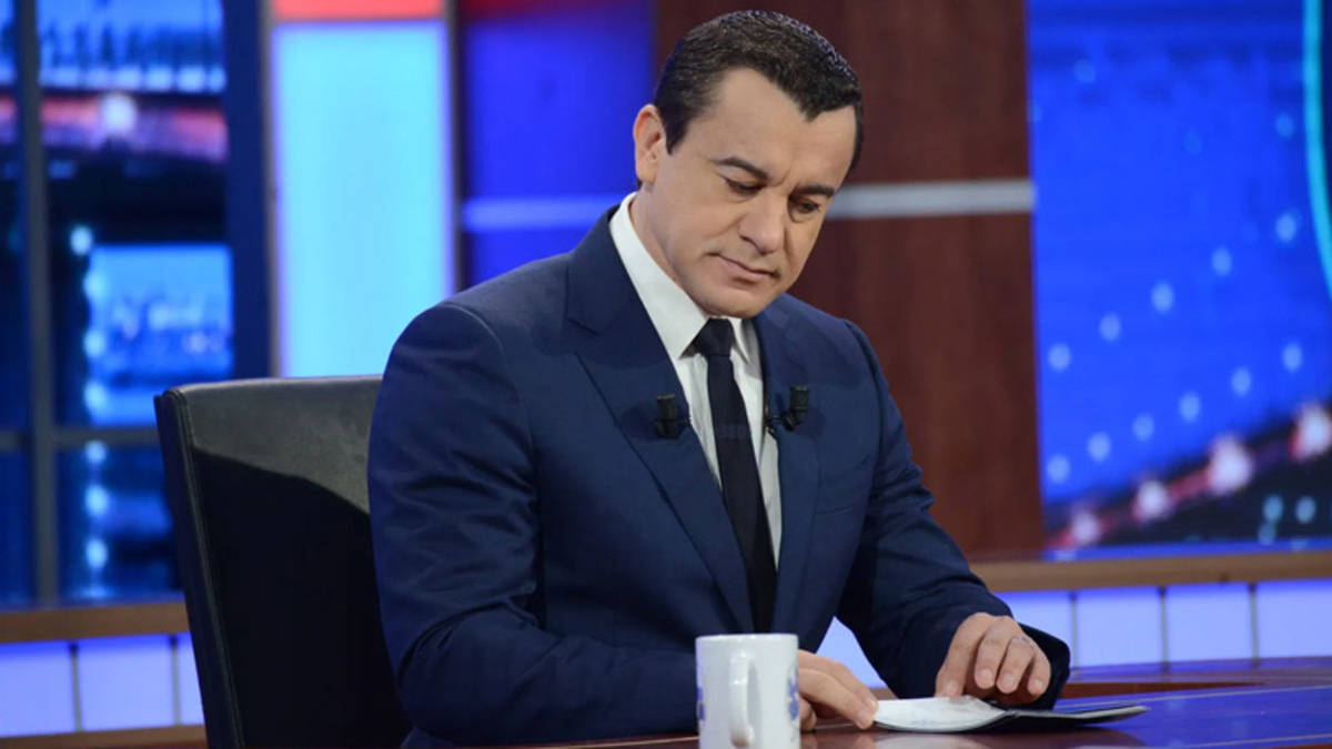 محامي "الحوار التونسي": الأمن يداهم منزل الفهري بحثًا عن شريط التحقيق بتمويل" النهضة"