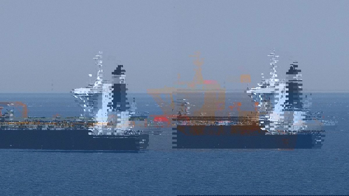 بنما: ناقلة النفط الإيرانية المحتجزة بجبل طارق ليست مقيدة في سجلاتنا