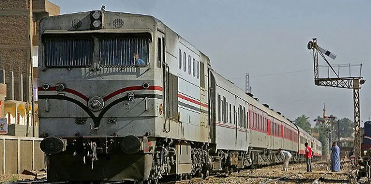 مصر.. حبس أحد سائقي قطاري البحيرة وعامل التحويلة على ذمة التحقيق