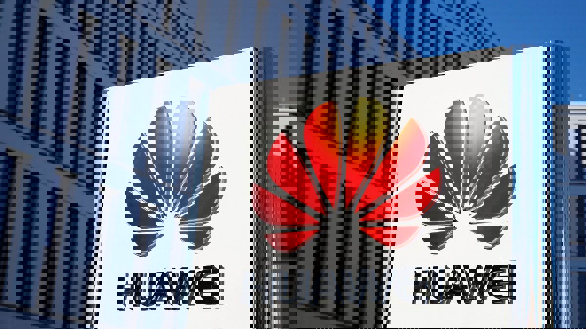 قيود أمريكية جديدة تهدد عرش هواوي في قطاع الهواتف الذكية وتضر بالموردين