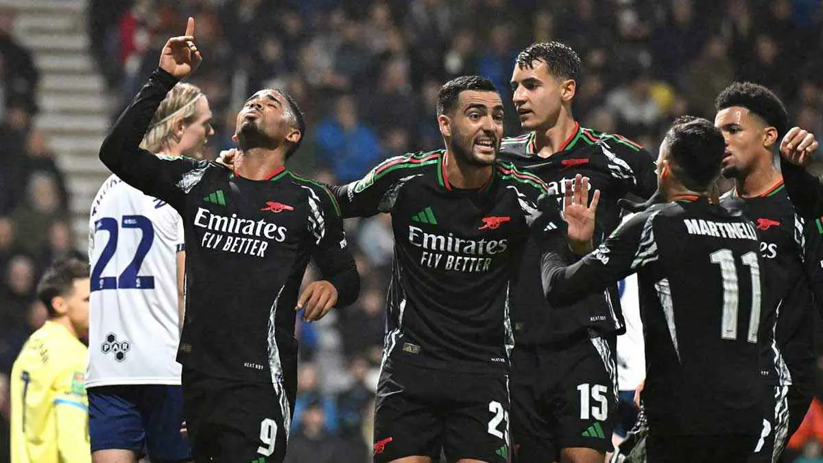 أندية الدوري السعودي تنافس عملاق الدوري الإنجليزي للتعاقد مع نجم أرسنال