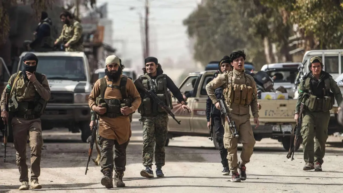 تركيا ترسل أسلحة للمعارضة لصد هجوم للجيش السوري تدعمه روسيا