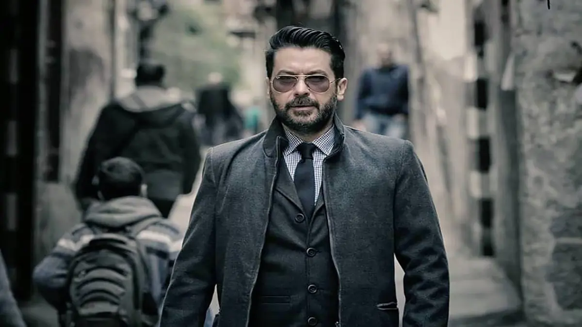 ميلاد يوسف يعتذر عن "باب الحارة" ويعاني مع خطيبته في "حوا" (صور)