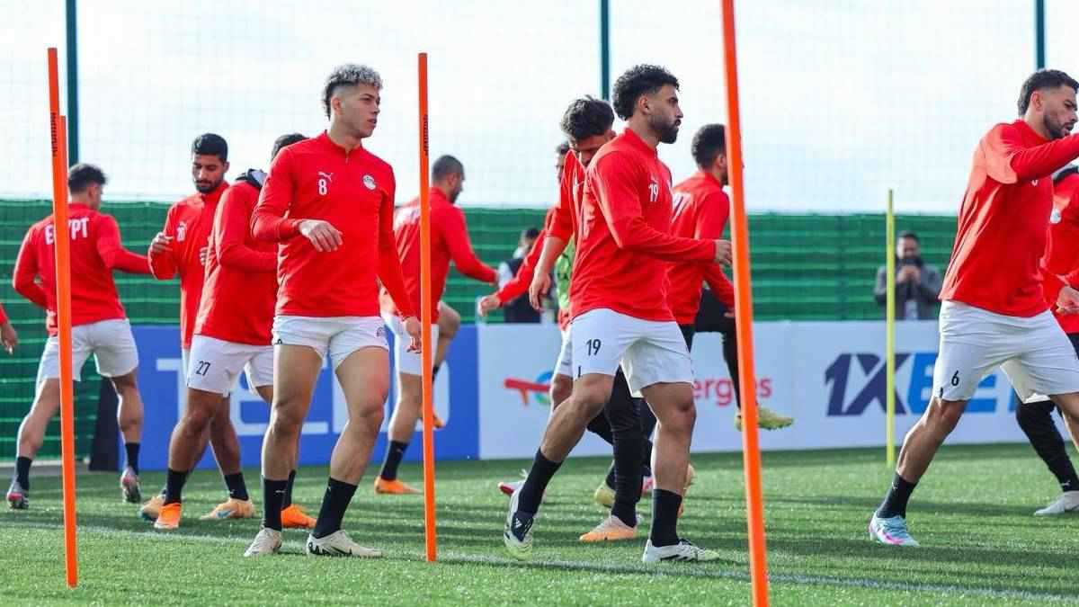 سر غضب إمام عاشور قبل مباراة مصر وبنين 