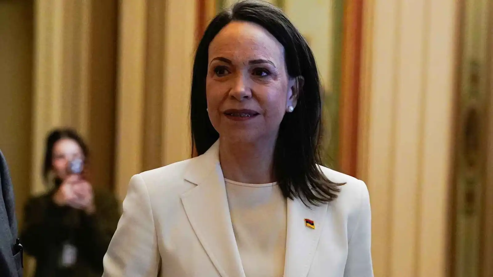 ترامب "يراوغ".. عودة ماتشادو تهدد خطط فتح سوق النفط الفنزويلي