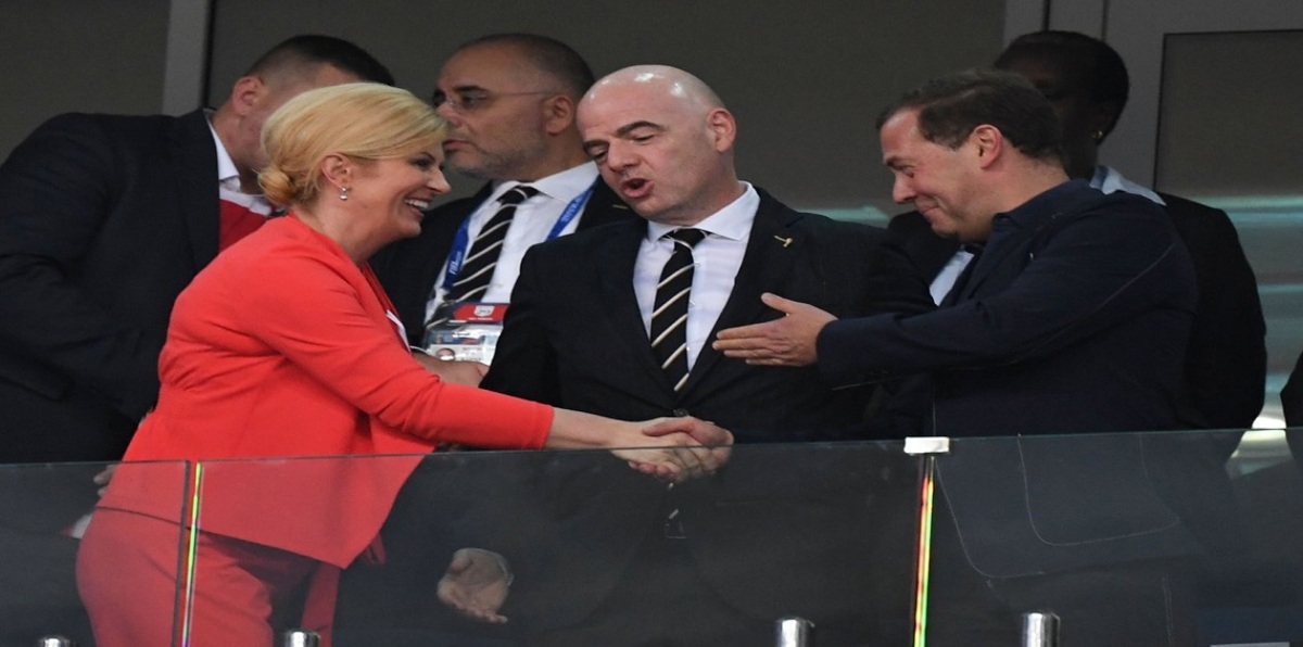 مباراة كرواتيا ضد روسيا.. شاهد ردة فعل الرئيسة كوليندا كيتاروفيتش بعد الهدف الروسي (فيديو)