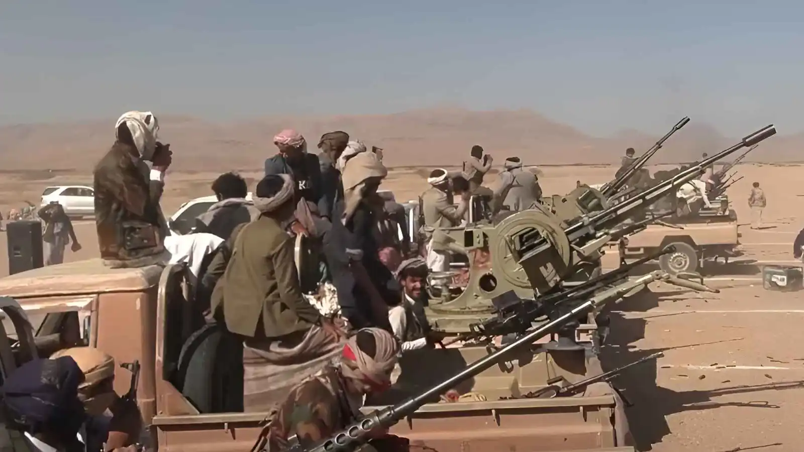 باستخدام المسيرات.. الجيش اليمني يعلن إحباط هجوم حوثي في الجوف