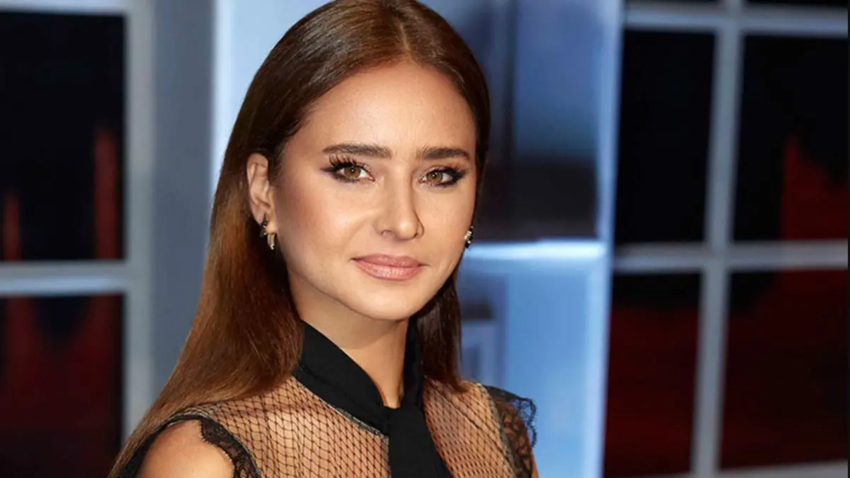 هالة سرحان تعلن خطوبة نيللي كريم على لاعب الاسكواش هشام عاشور