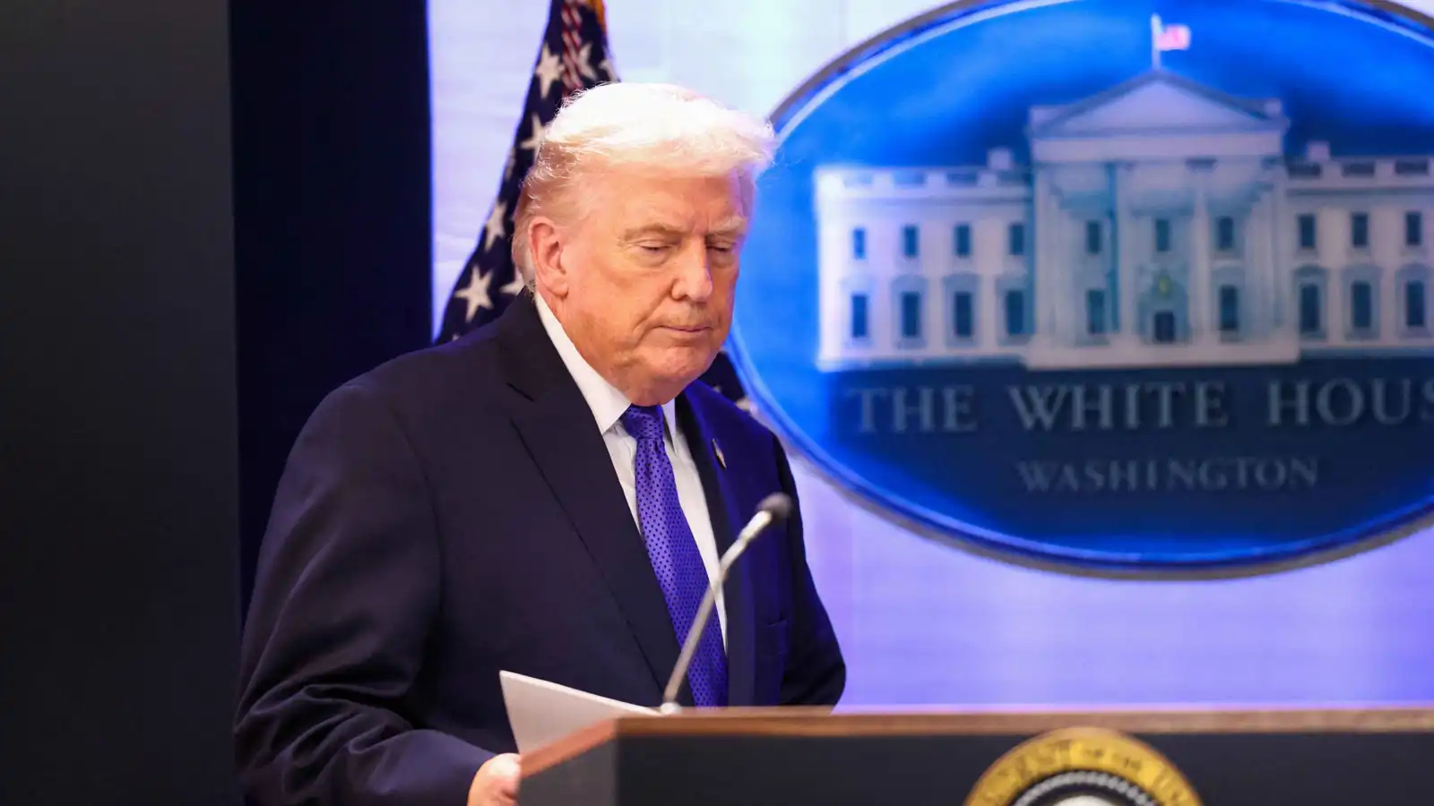 البيت الأبيض: ترامب يدرس "كل الخيارات الموثوقة" لمواجهة ارتفاع أسعار النفط