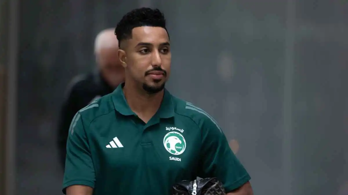 سالم الدوسري خارج الخدمة.. انتقاد حاد لنجم الهلال السعودي (فيديو)