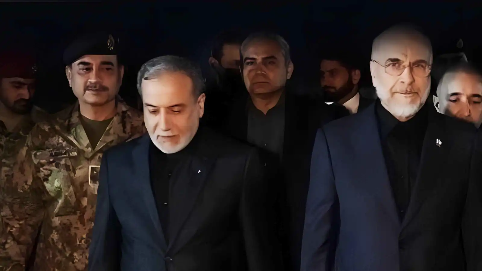 بقيادة قاليباف.. وفد إيران يصل باكستان لبدء المفاوضات (فيديو)