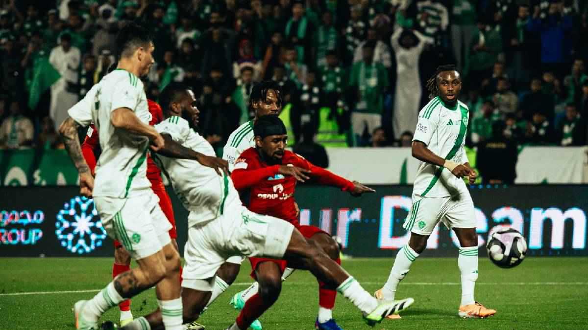 الأهلي والجزيرة ومولودية الجزائر.. مواعيد مباريات اليوم والقنوات الناقلة 