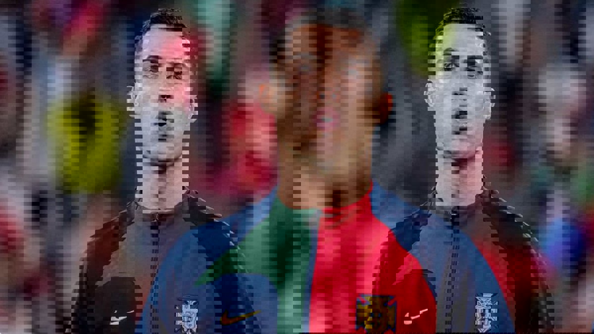 في رسالة عاطفية.. نجم البرازيل لشقيقه الصغير: "أتمنى مقابلة رونالدو"