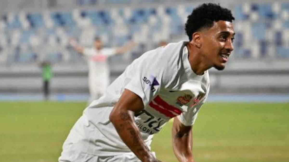 جون إدوارد أحضر مارادونا.. 4 مزايا نارية يمنحها خوان ألفينا للزمالك