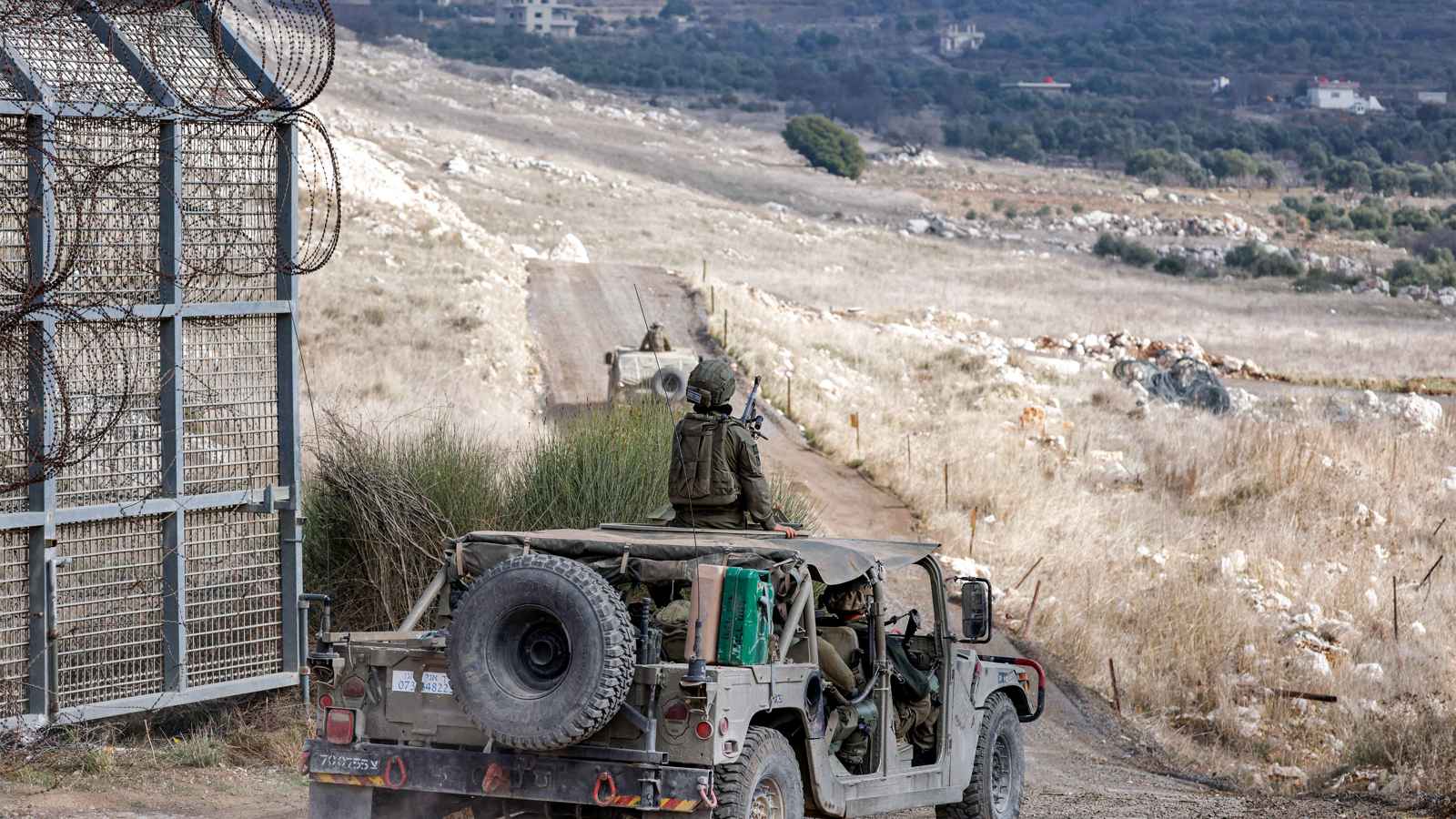خشية سيناريو غزة ولبنان.. ضباط إسرائيليون يطالبون بالانسحاب من سوريا