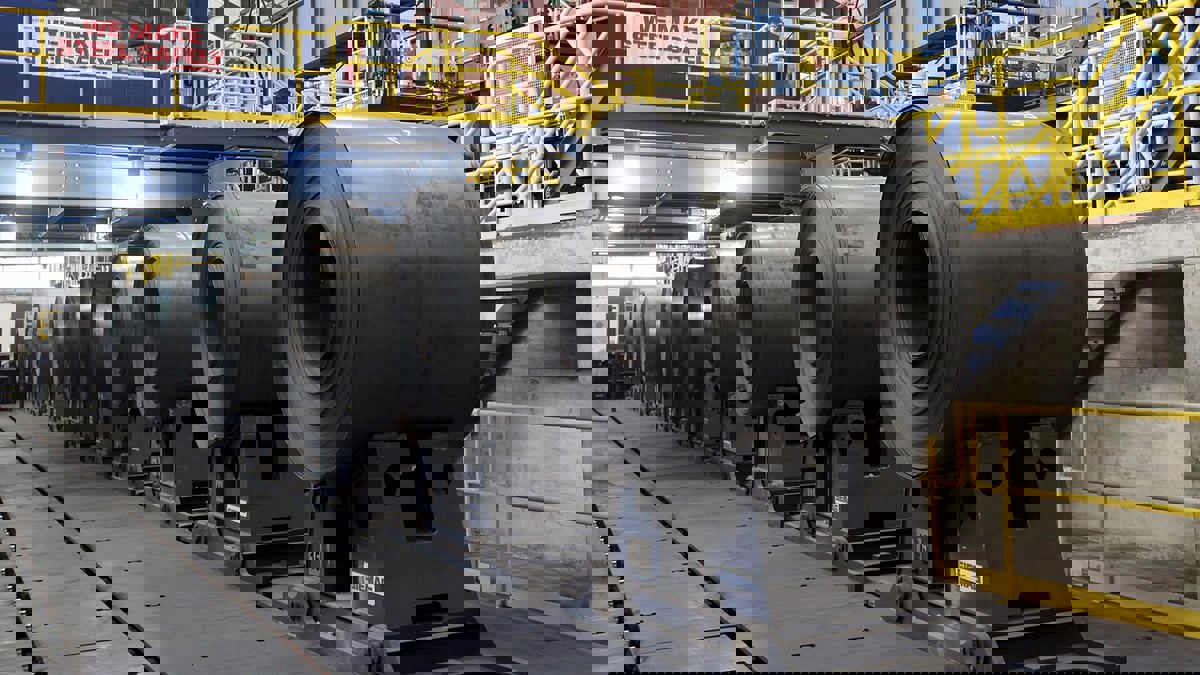 اتفاق أمريكي-بريطاني على إزالة الرسوم الجمركية عن الصلب والألومنيوم