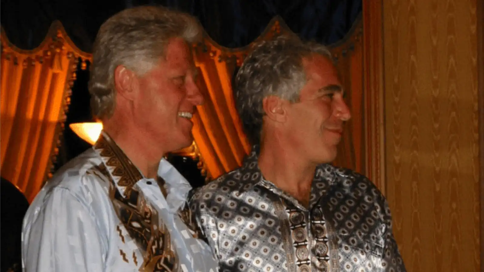 الوجه الوحيد "غير المحجوب".. صور "حميمية" تضع بيل كلينتون في قلب عاصفة إبستين