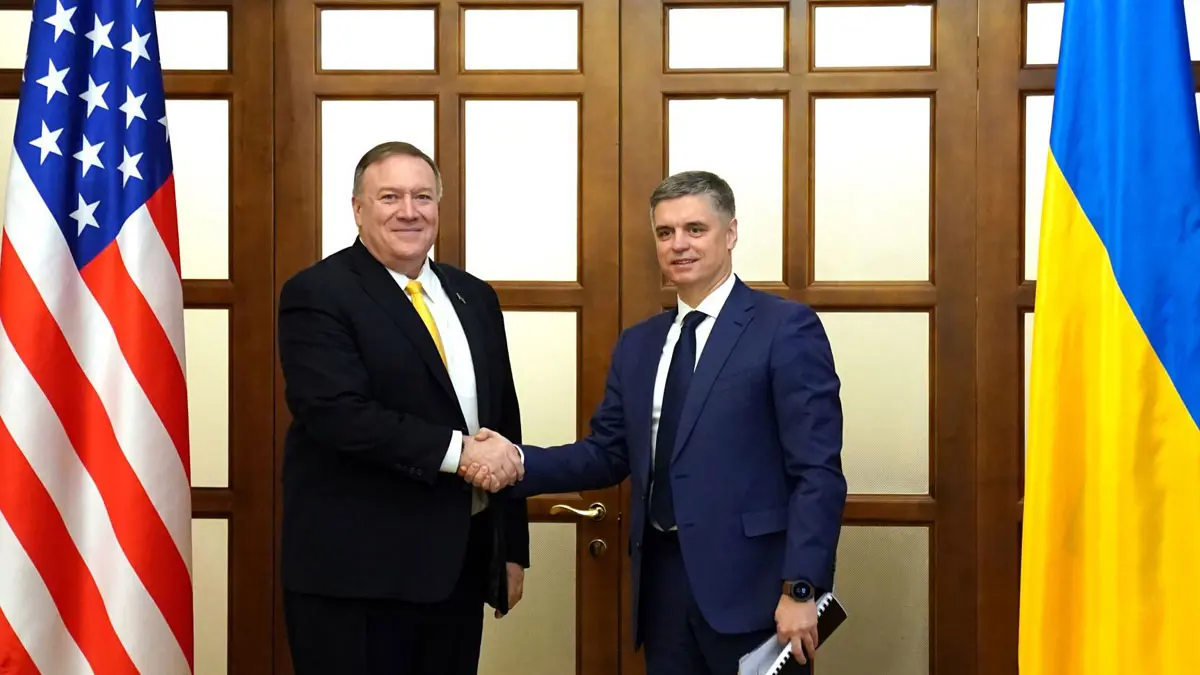 بومبيو: الولايات المتحدة "لن تتردد" في دعمها لأوكرانيا