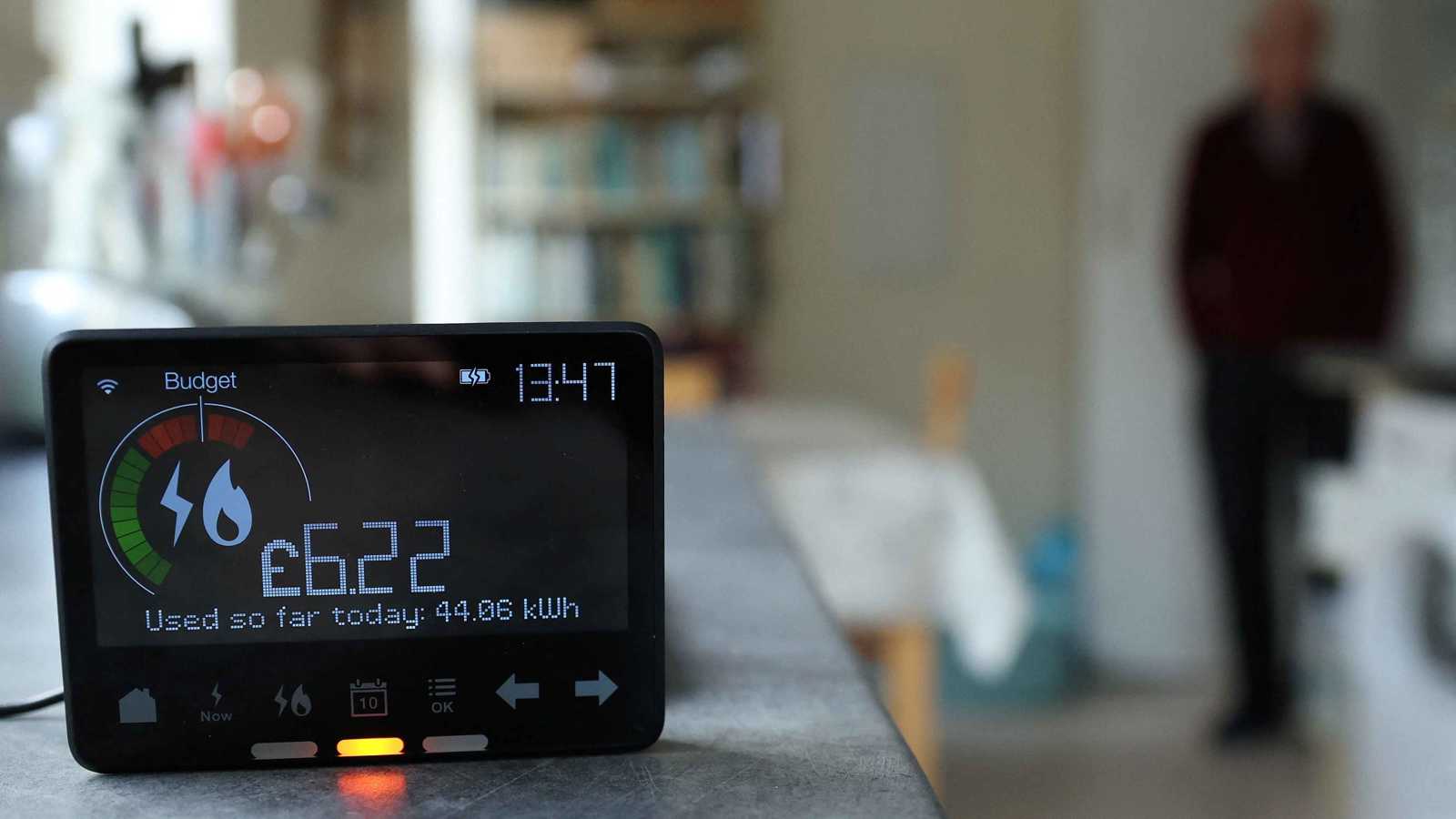 4 أنواع من الأجهزة لا توصلها بمقبس ذكي أبداً